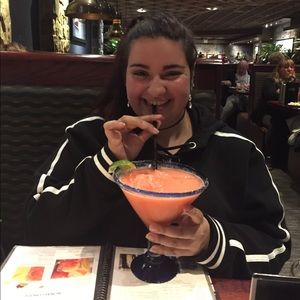 Meet your Posher, Justine